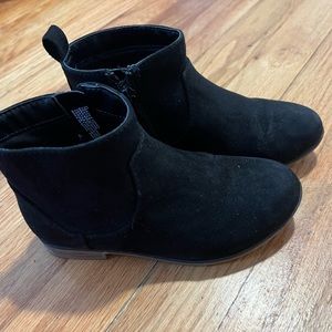 Girls black booties (size 11)